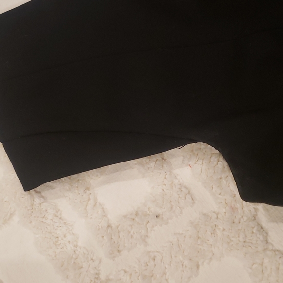 The Limited Black Collection - Picture 8 of 12